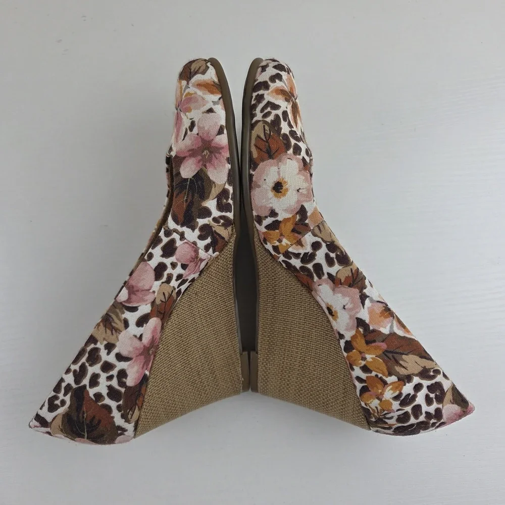 Aerosoles Plum Tree Floral Wedge 3